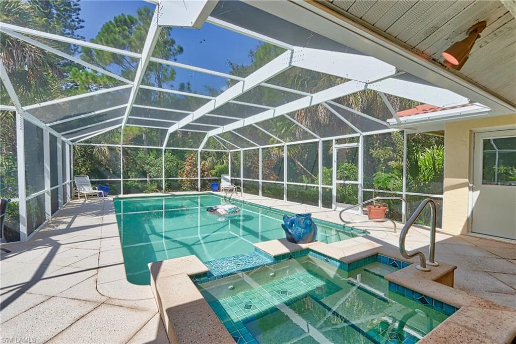 27165 Edenbridge CT BONITA SPRINGS, FL 34135