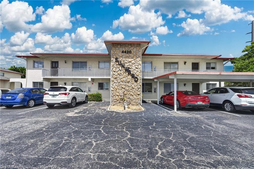 4420 Santa Barbara BLVD 204 CAPE CORAL, FL 33914