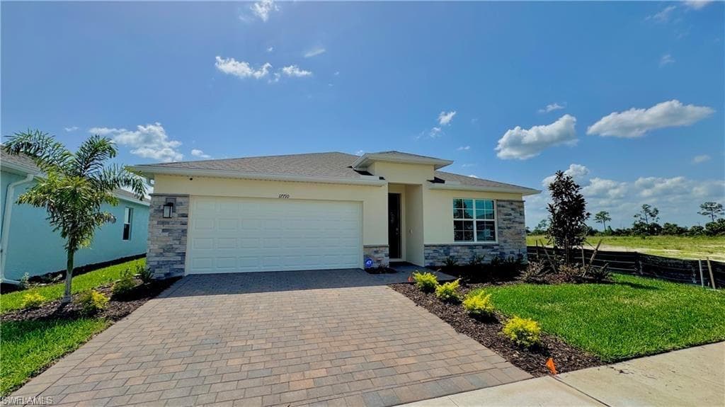 17710 Shade Tree LOOP Babcock Ranch, FL 33982