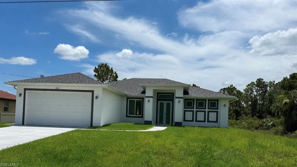808 Congress AVE LEHIGH ACRES, FL 33972