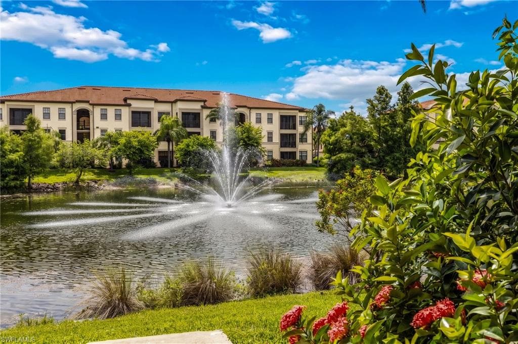 12960 Positano CIR 202 NAPLES, FL 34105