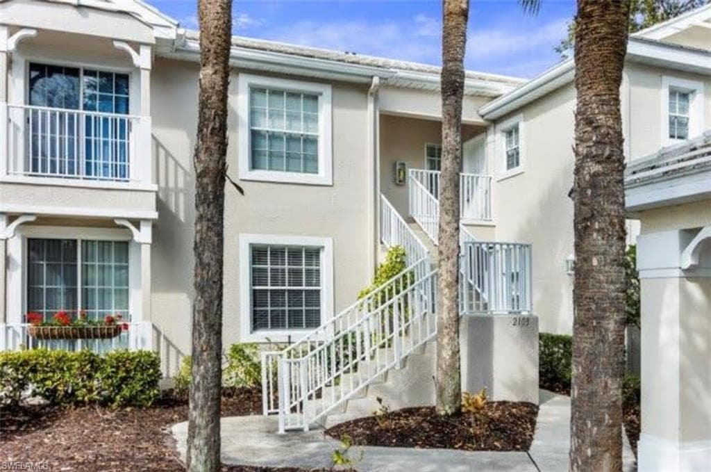 1117 Sweetwater LN 2102 NAPLES, FL 34110