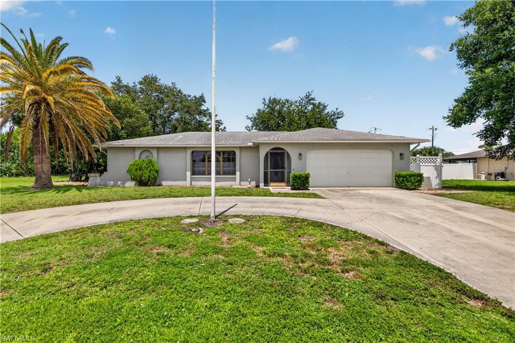 1634 Country Club BLVD CAPE CORAL, FL 33990