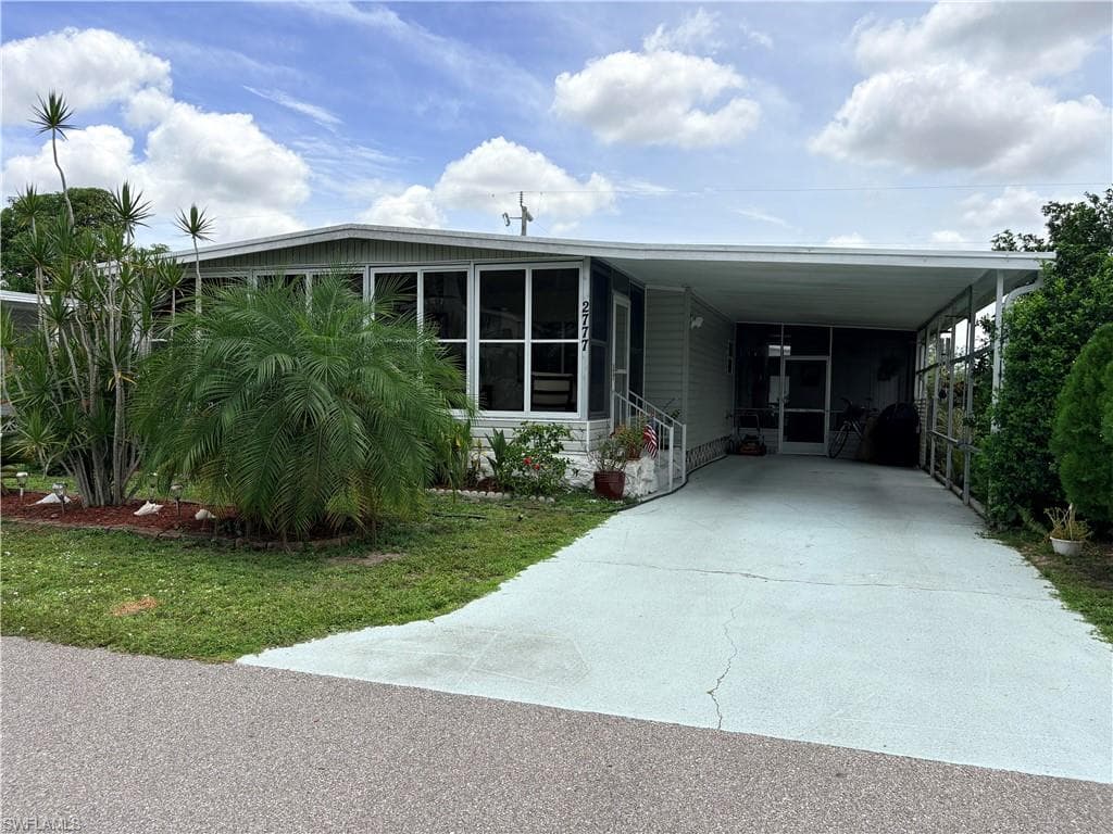 2777 Indianwood DR NORTH FORT MYERS, FL 33917