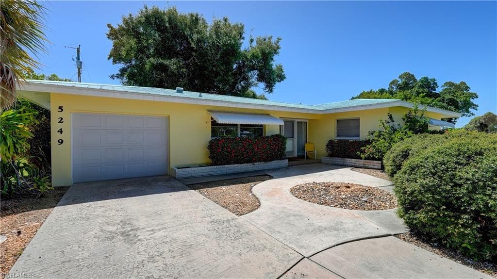 5249 Sunnybrook CT CAPE CORAL, FL 33904