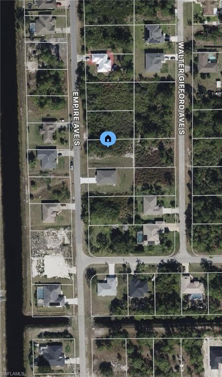 527 Empire AVE S LEHIGH ACRES, FL 33974