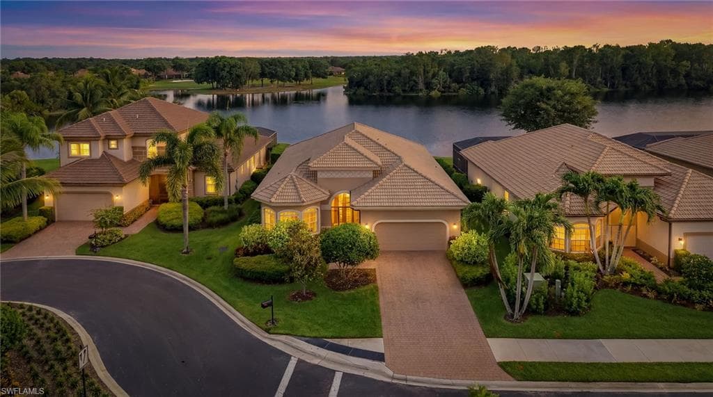 6168 Dogleg DR NAPLES, FL 34113