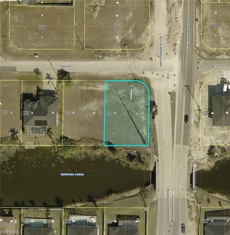 2 NW 9th ST CAPE CORAL, FL 33993