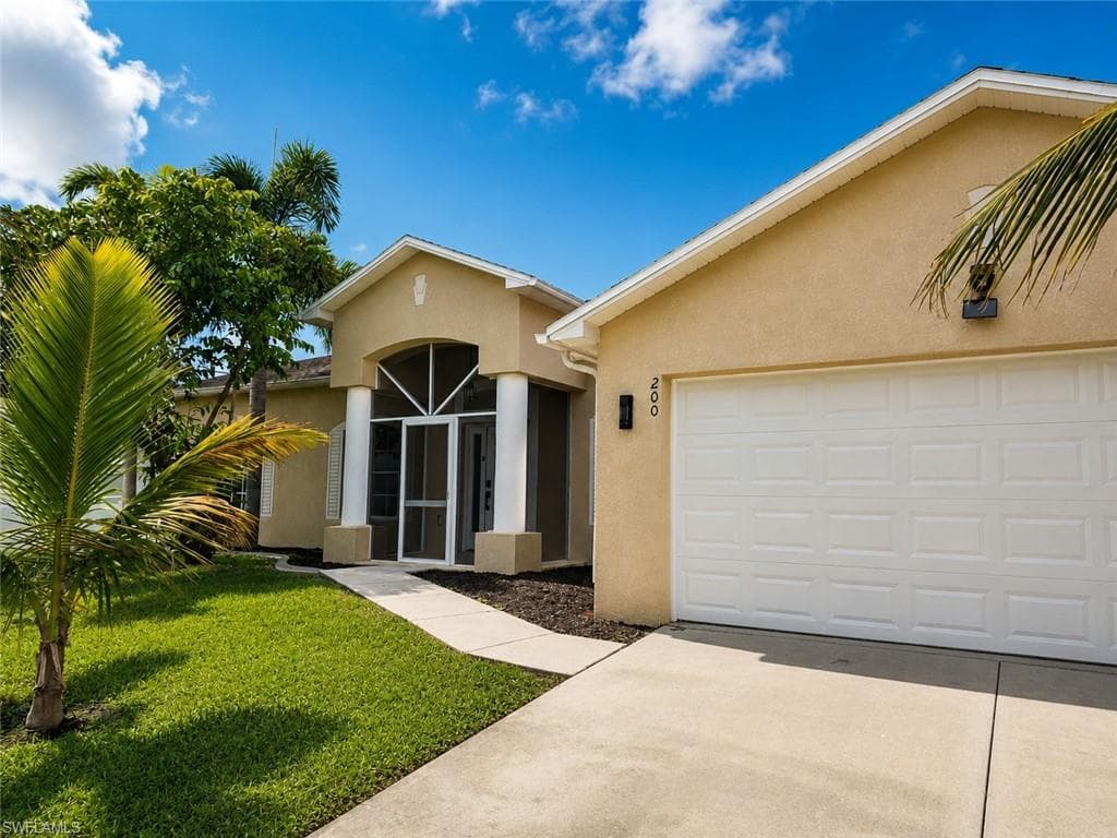 200 NW 7th TER CAPE CORAL, FL 33993