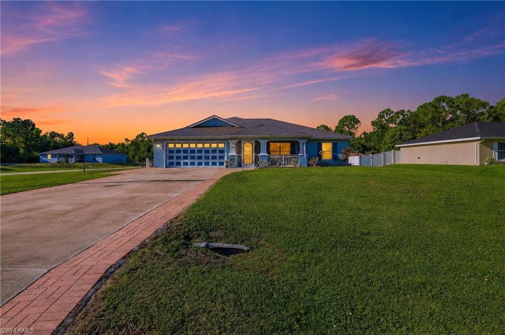 404 Parkdale BLVD LEHIGH ACRES, FL 33974