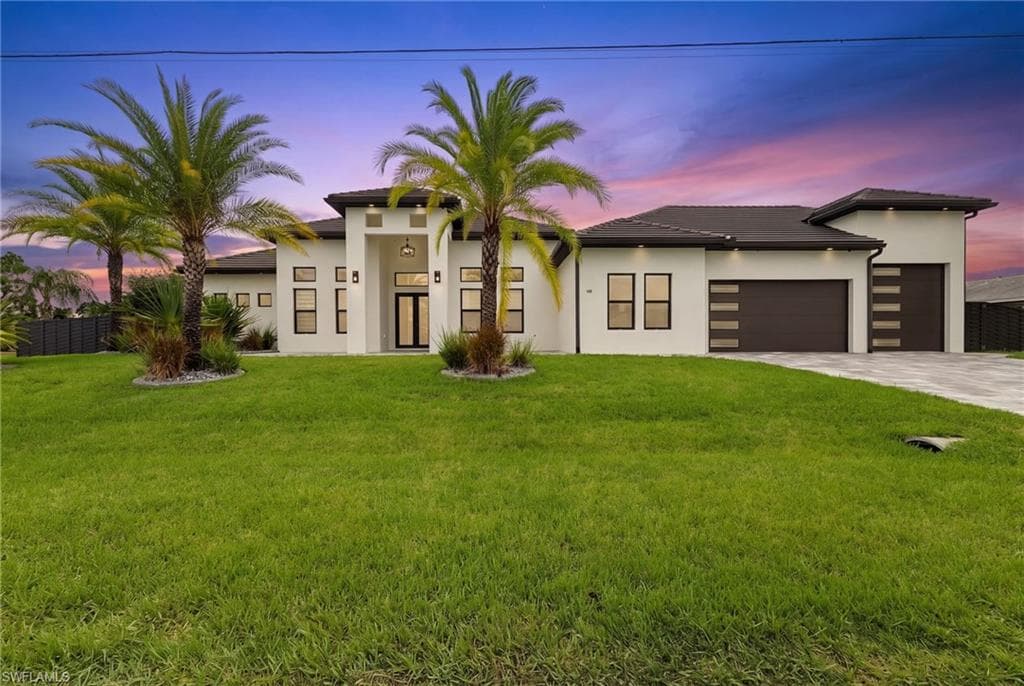 455 SE 17th AVE CAPE CORAL, FL 33990