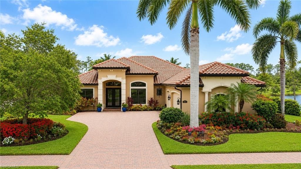 9871 Corso Bello DR NAPLES, FL 34113