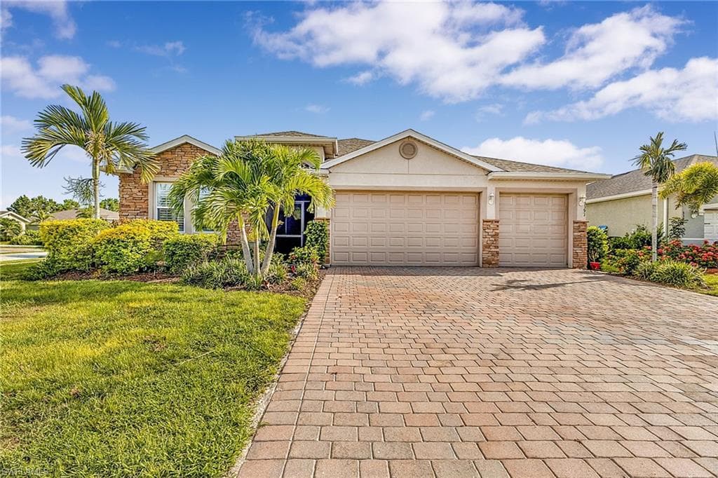 3391 Acapulco CIR CAPE CORAL, FL 33909