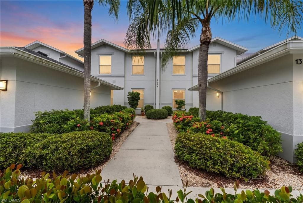 1320 Charleston Square DR 103 NAPLES, FL 34110
