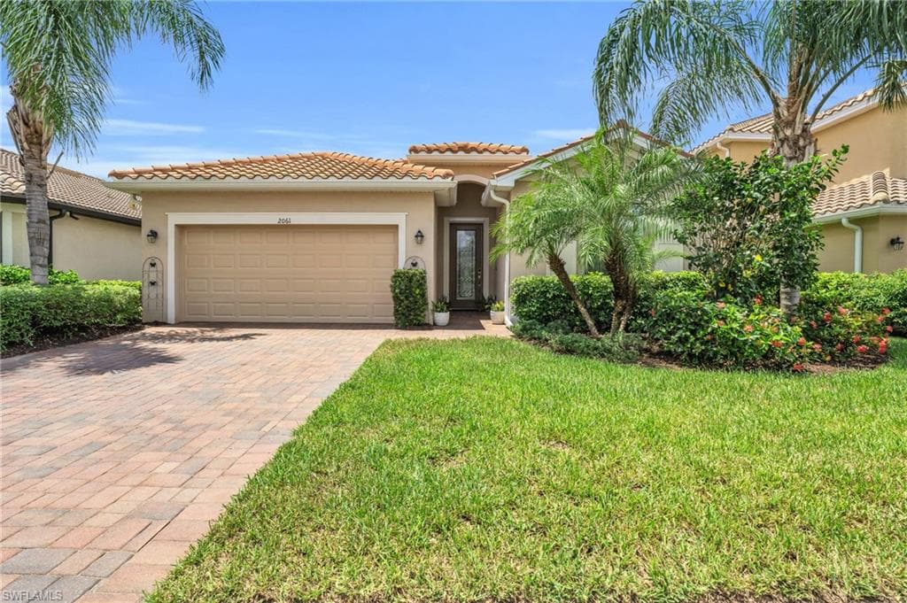 2061 Hamlin ST NAPLES, FL 34120