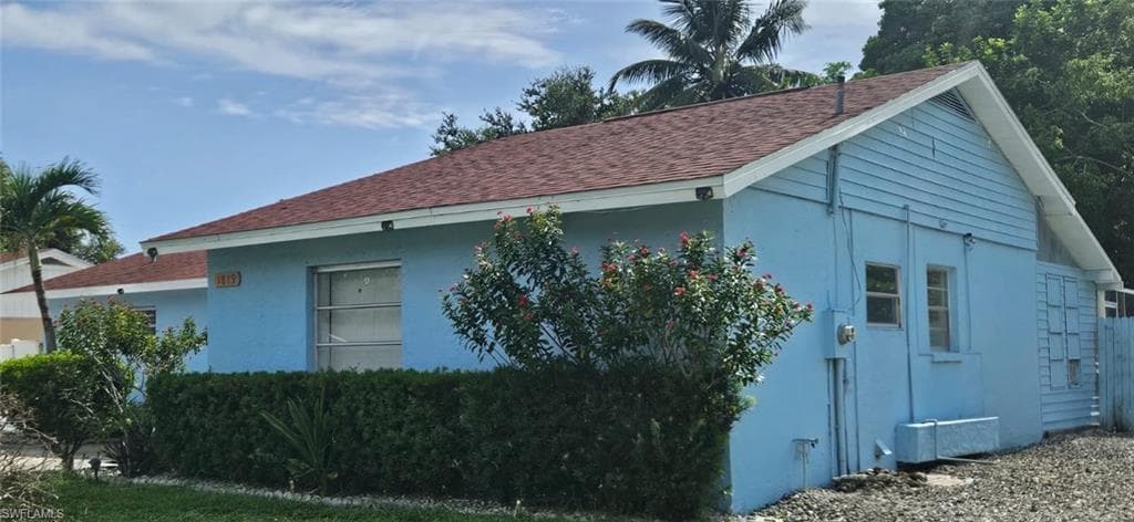 1819 41st TER SW NAPLES, FL 34116