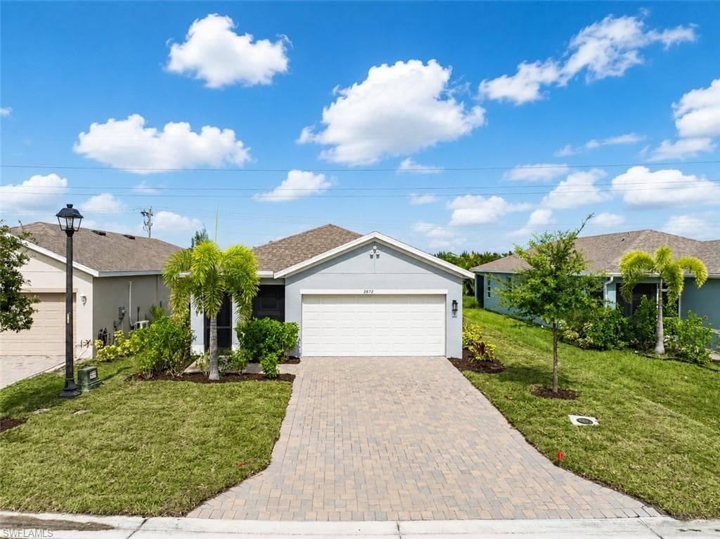 2872 Star Coral DR NORTH FORT MYERS, FL 33903