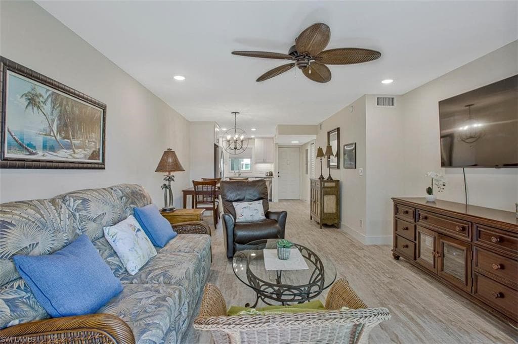 4298 27th CT SW 101 NAPLES, FL 34116