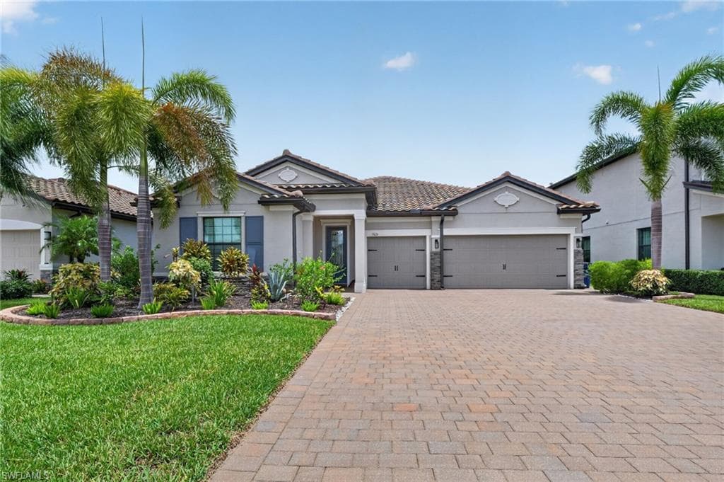 17624 Kinzie LN ESTERO, FL 33928