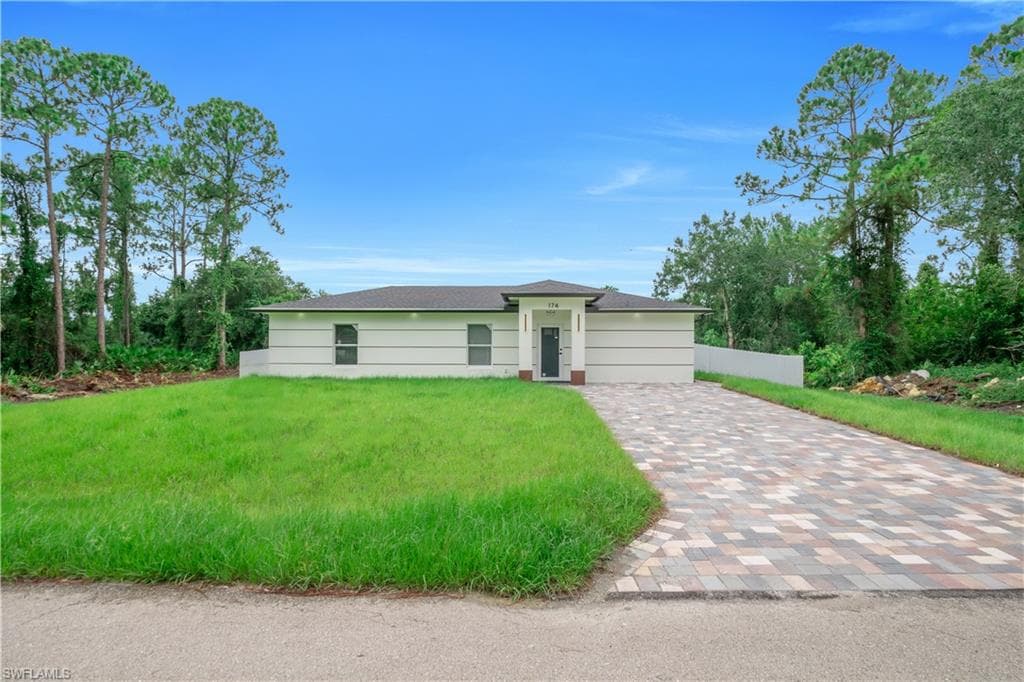 174 Blakely AVE S LEHIGH ACRES, FL 33974