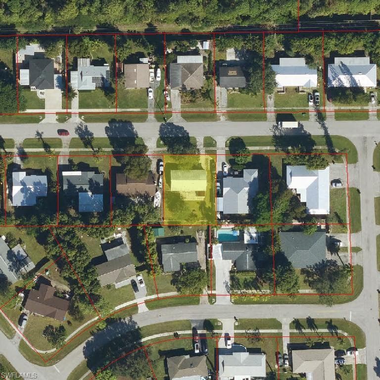 3088 Poinciana DR NAPLES, FL 34105