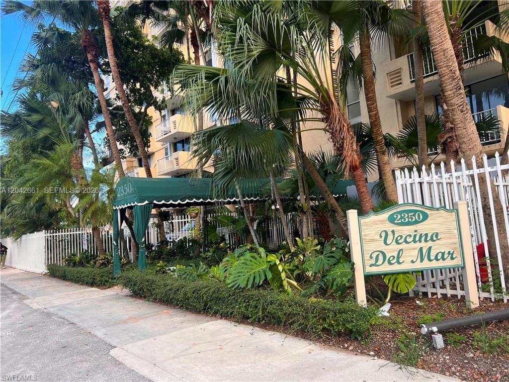 2350 NE 135th ST 209 NORTH MIAMI, FL 33181