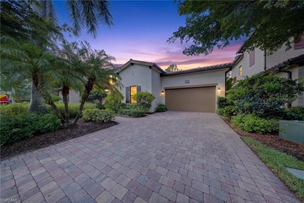 7890 Allende LN NAPLES, FL 34113