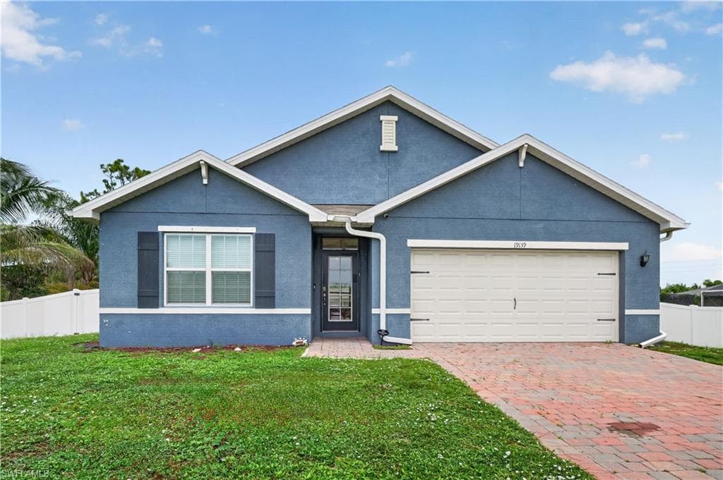 19139 Evergreen RD FORT MYERS, FL 33967
