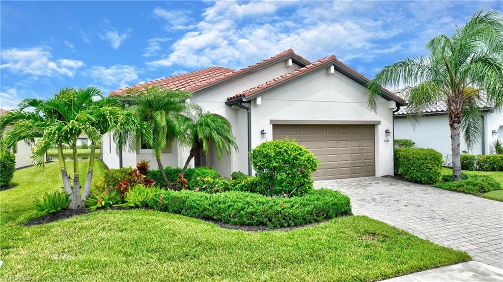 11608 Golden Oak TER FORT MYERS, FL 33913