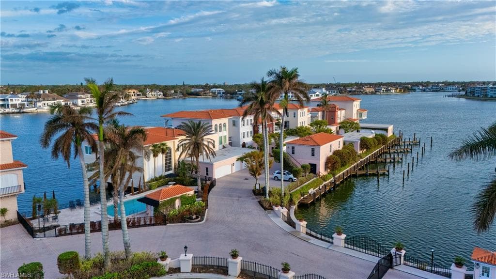 4000 Gulf Shore BLVD N 1400 NAPLES, FL 34103
