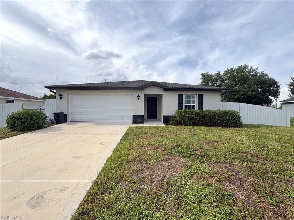 1713 NE 26th TER CAPE CORAL, FL 33909