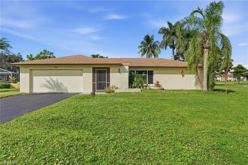 223 Pine Valley CIR NAPLES, FL 34113