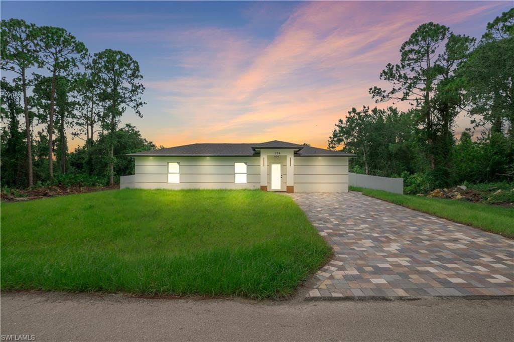 718 Frontenac AVE S LEHIGH ACRES, FL 33974