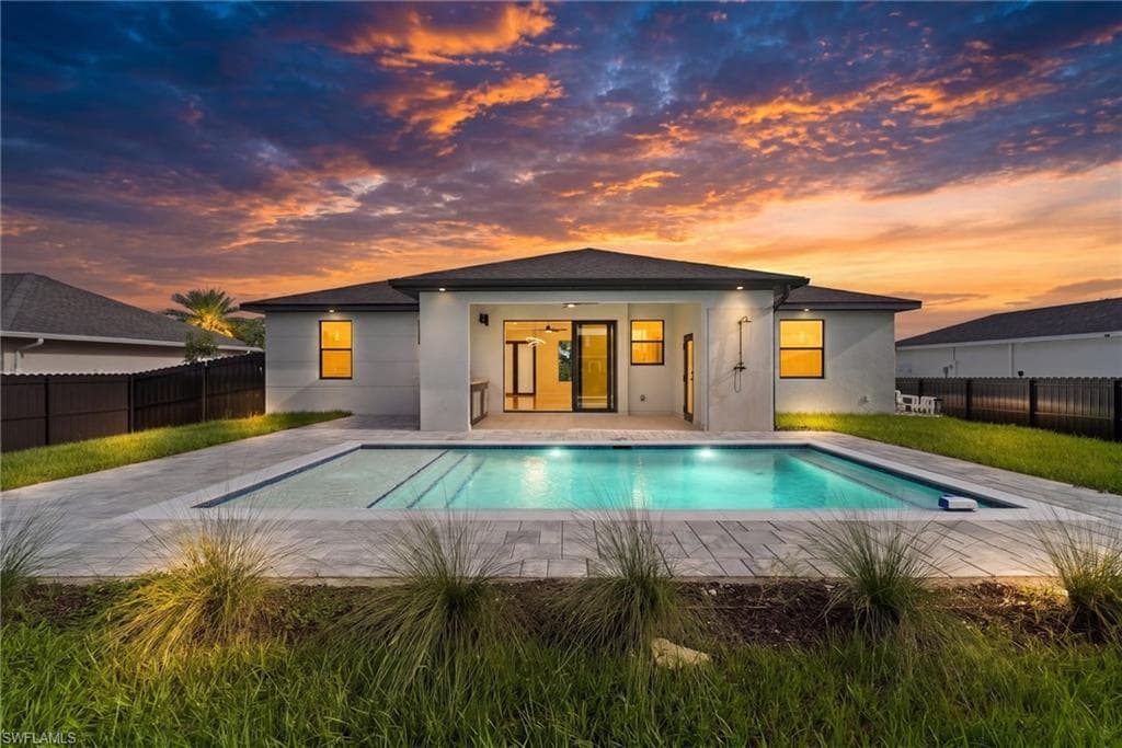 1609 16TH TER CAPE CORAL, FL 33993
