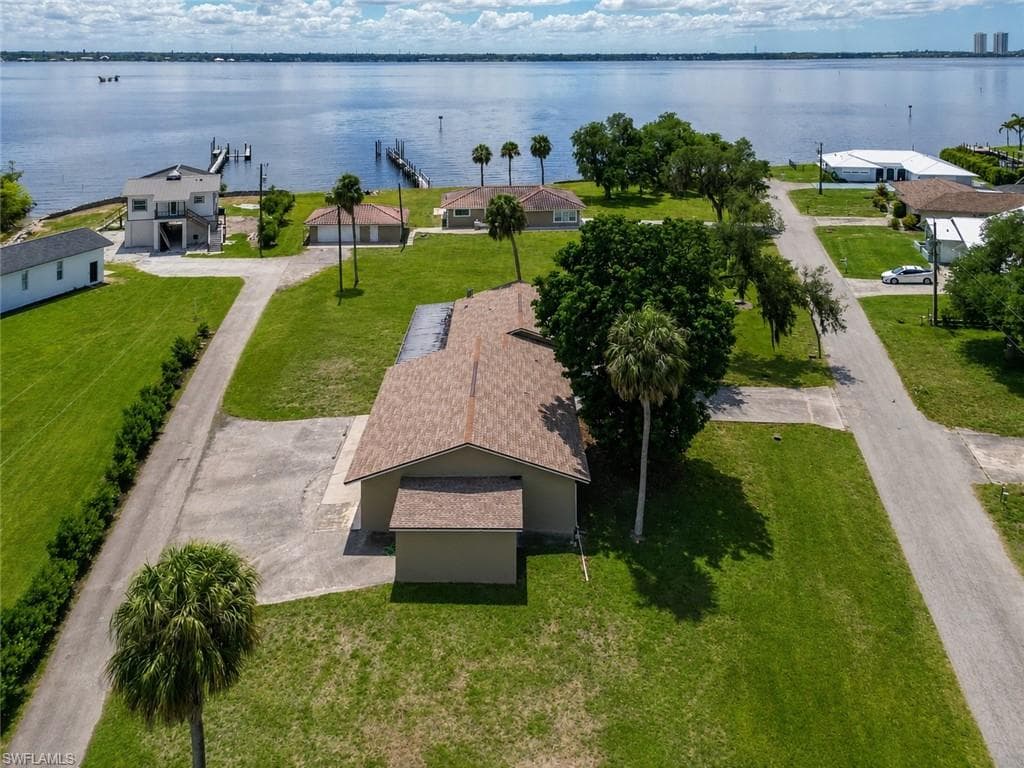 1818/1822 Stevenson RD NORTH FORT MYERS, FL 33917