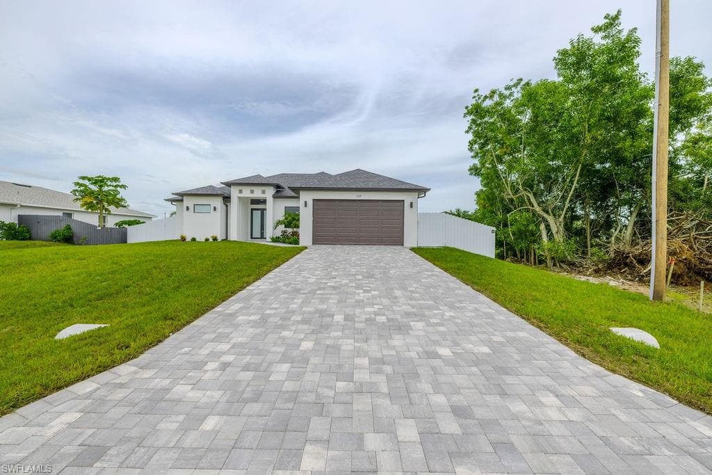 109 22nd AVE CAPE CORAL, FL 33991