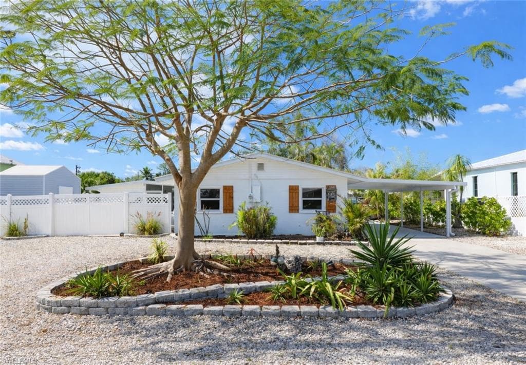 16191 Porto Bello ST BOKEELIA, FL 33922
