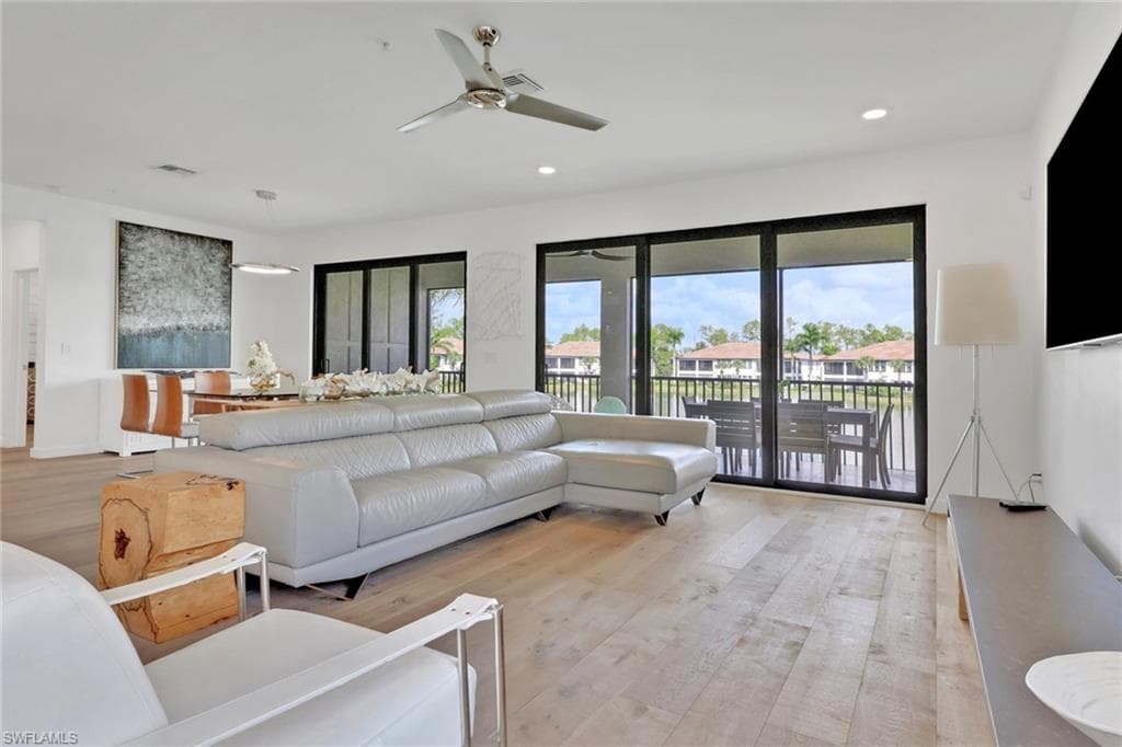 15161 Palmer Lake CIR 202 NAPLES, FL 34109