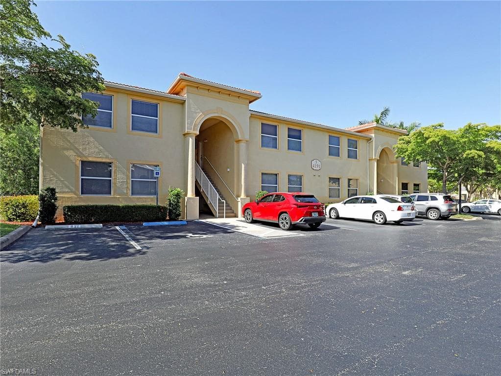 4191 Bellasol CIR 514 FORT MYERS, FL 33916