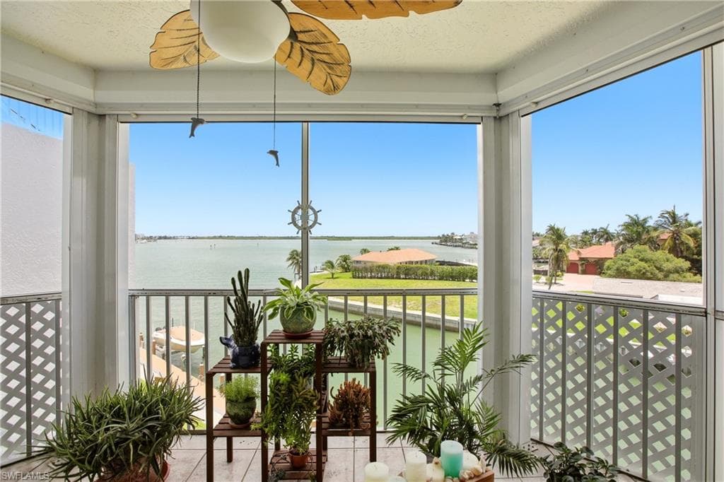 991 Barfield DR 404 MARCO ISLAND, FL 34145
