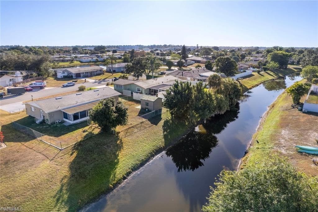211 S Lake DR LEHIGH ACRES, FL 33936