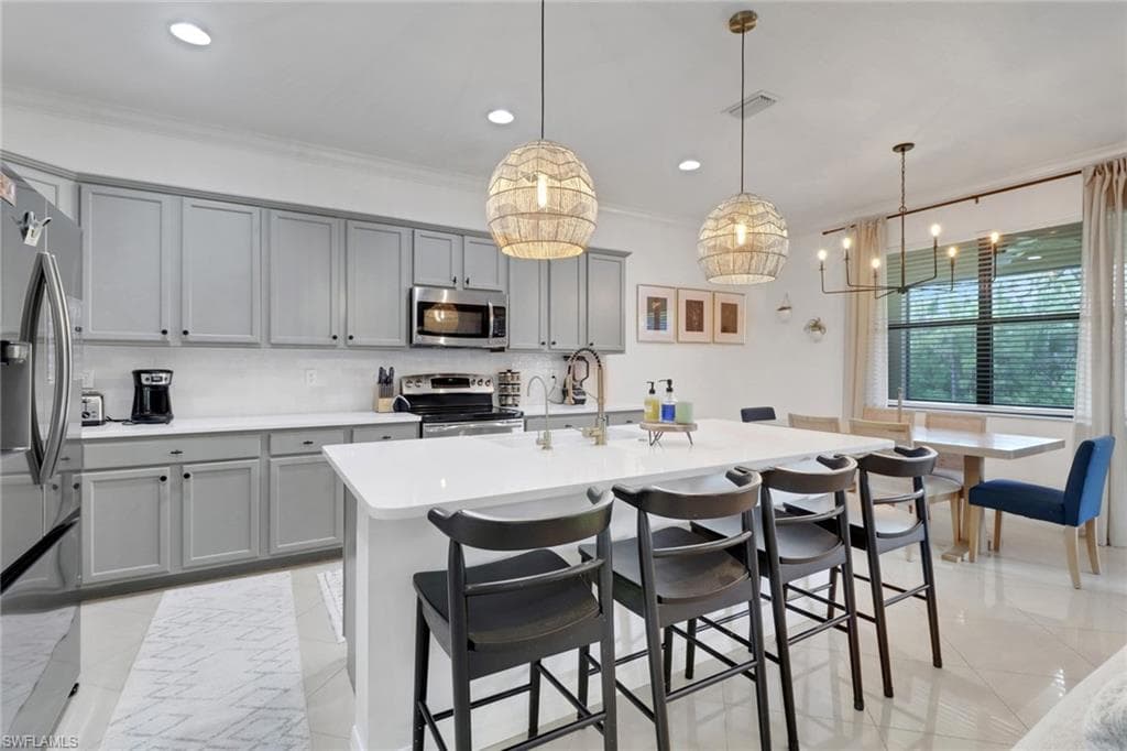 11295 Red Bluff LN FORT MYERS, FL 33912