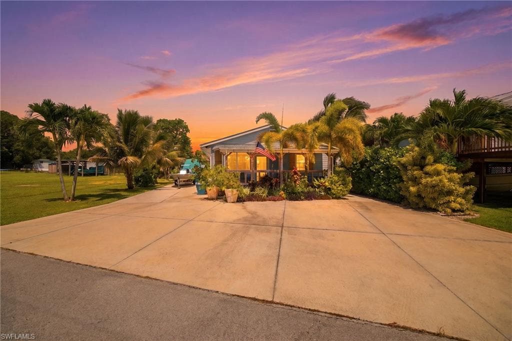 253 Worley ST CHOKOLOSKEE, FL 34138
