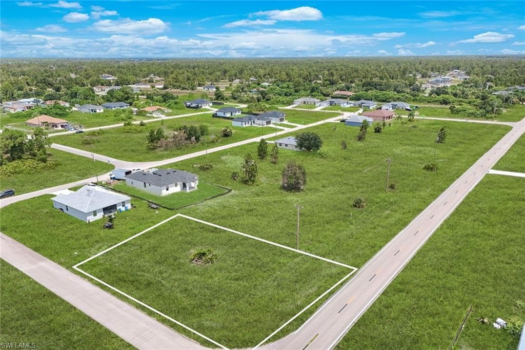 926 Columbus BLVD LEHIGH ACRES, FL 33974