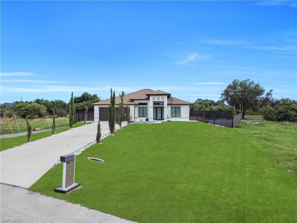 362 Pecan AVE LEHIGH ACRES, FL 33974
