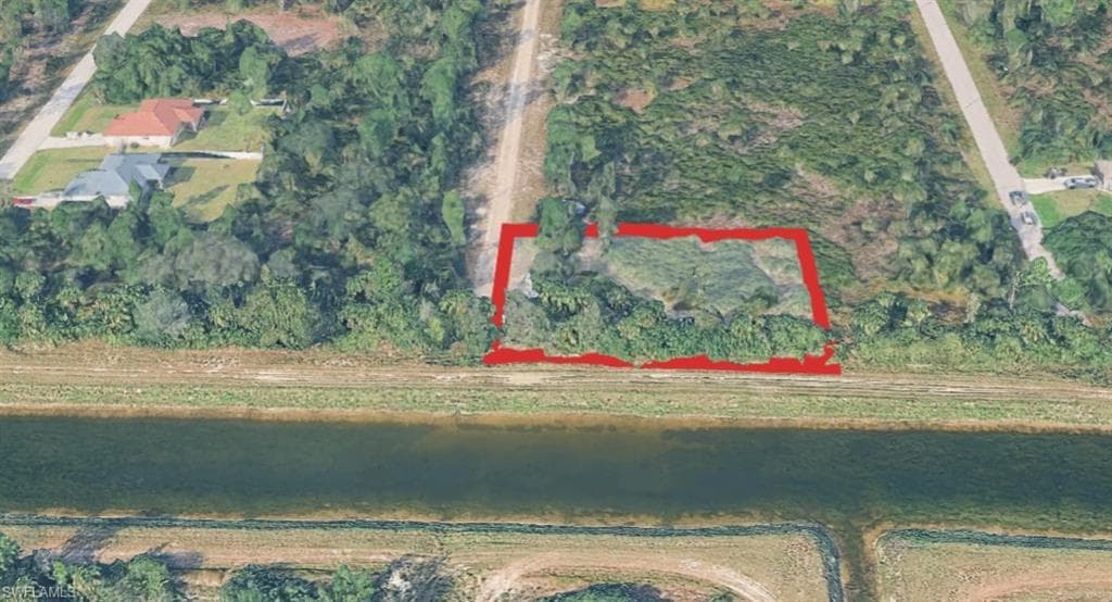 6000 Tena AVE N LEHIGH ACRES, FL 33971
