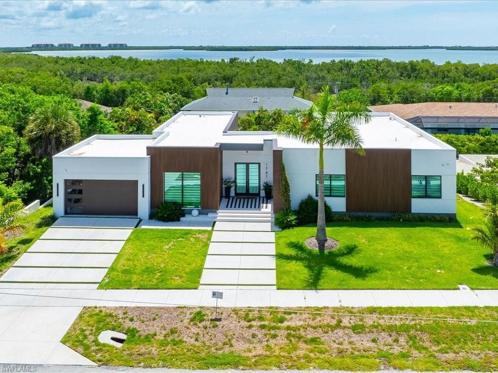 1787 Dogwood DR MARCO ISLAND, FL 34145