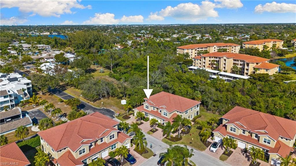 5790 Harbour Club RD 201 FORT MYERS, FL 33919