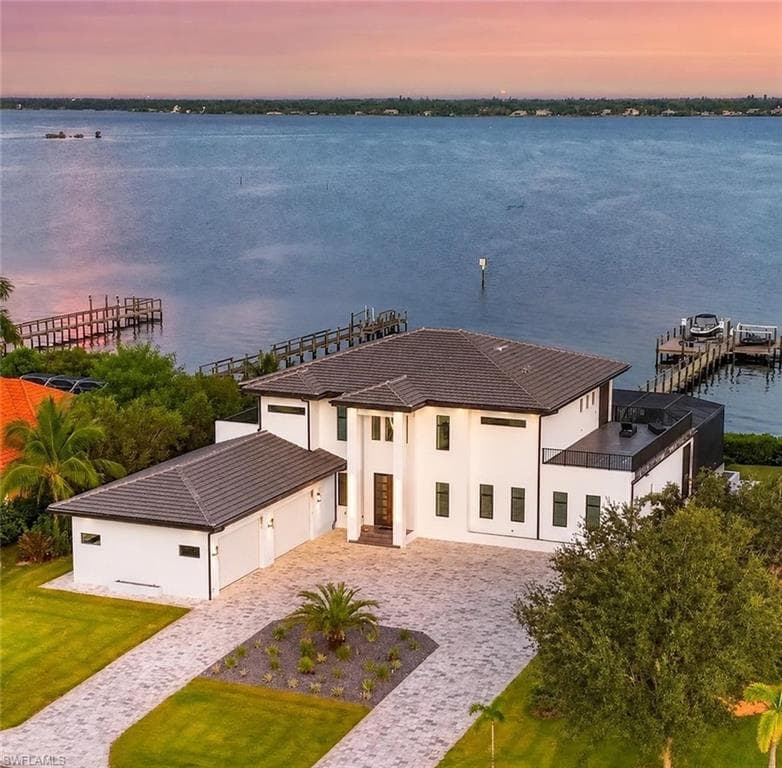 6390 River Club CT NORTH FORT MYERS, FL 33917