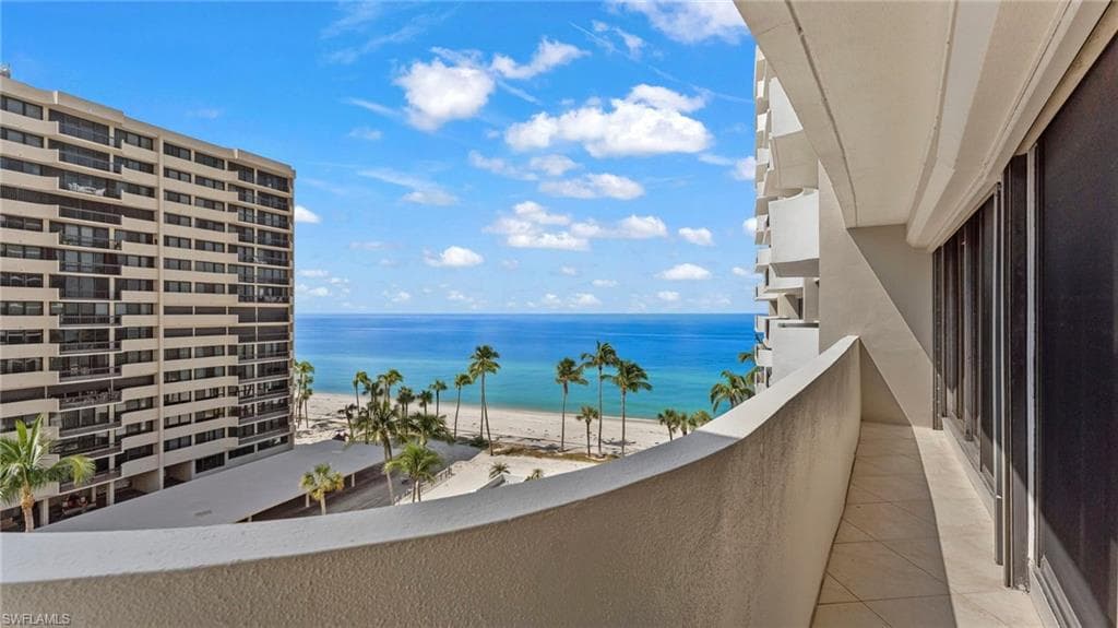 4005 Gulf Shore BLVD N 700 NAPLES, FL 34103